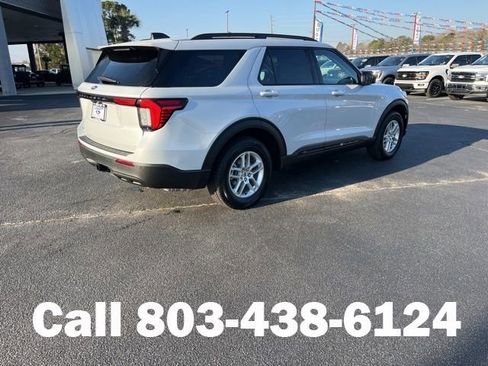 New 2026 Ford Explorer Active image 3