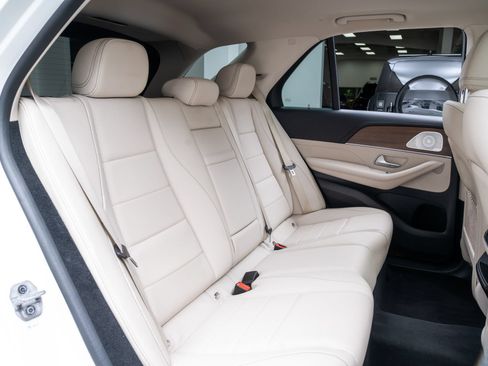 Used 2021 Mercedes-Benz GLE 350 4MATIC image 24