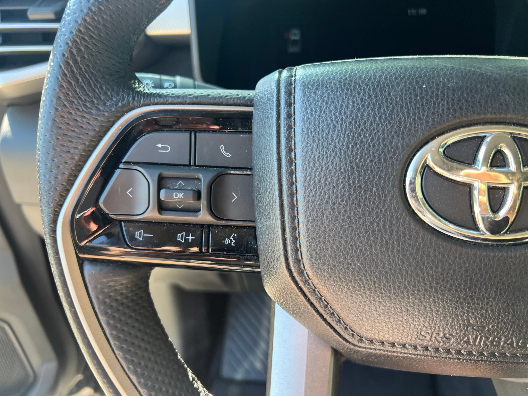 Used 2024 Toyota Tundra Limited w/ Power Package AWD/4WD image 22