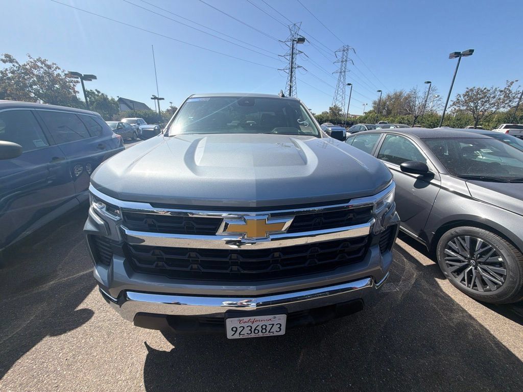 Used 2024 Chevrolet Silverado 1500 LT w/ Protection Package RWD image 2