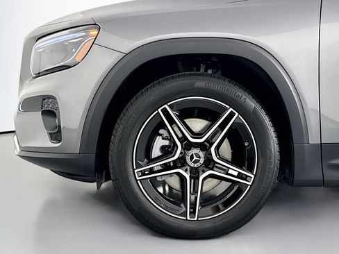 New 2026 Mercedes-Benz GLB 250 image 9