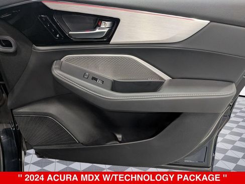 Used 2024 Acura MDX SH-AWD w/ Technology Package image 33