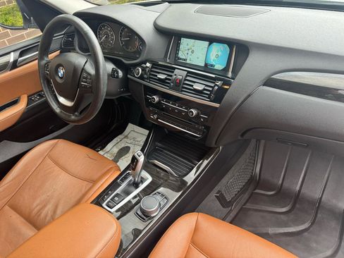 Used 2017 BMW X3 xDrive28i w/ Premium Package image 4