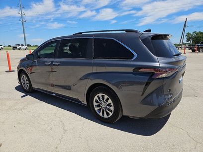 Used 2025 Toyota Sienna XLE