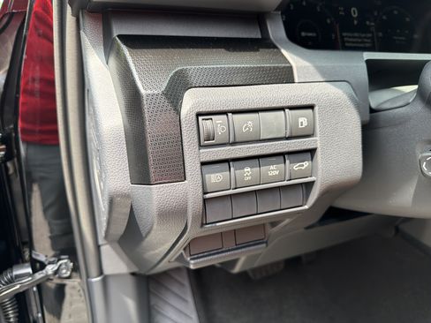 New 2026 Toyota 4Runner Limited AWD/4WD image 11