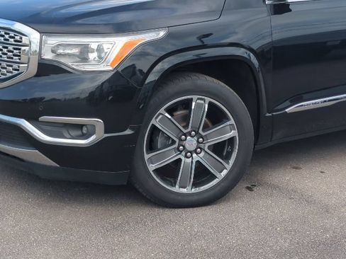 Used 2018 GMC Acadia Denali w/ Technology Package AWD/4WD image 2