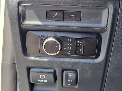 Certified 2023 Ford Expedition Max XLT image 23