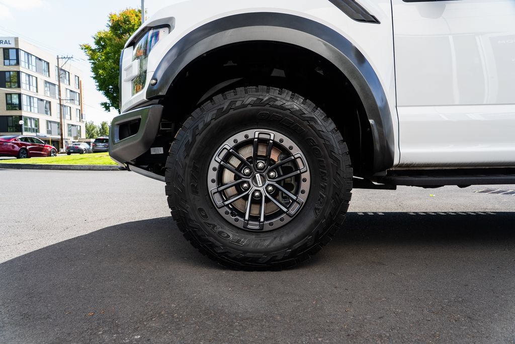 Used 2020 Ford F150 Raptor w/ Equipment Group 802A Luxury AWD/4WD image 7