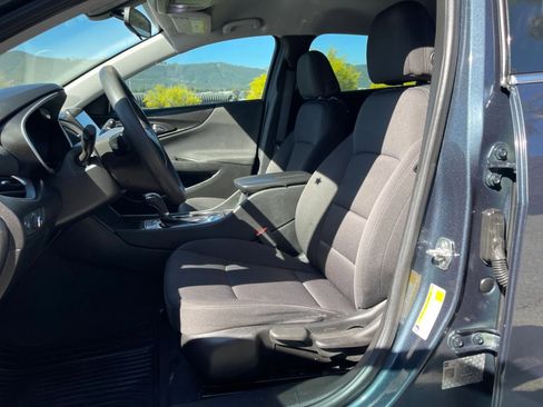 Used 2019 Chevrolet Malibu LS image 15