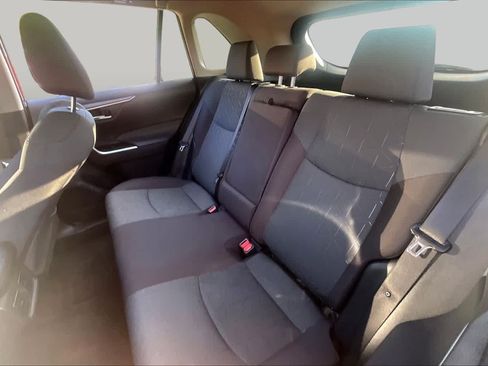 Used 2025 Toyota RAV4 XLE w/ Convenience Package FWD image 21