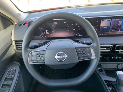 New 2026 Nissan Sentra SV w/ SV Convenience Package FWD image 8