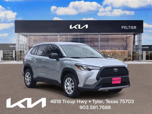 Used 2022 Toyota Corolla Cross L FWD image 1