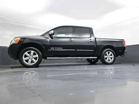 Used 2015 Nissan Titan SL w/ Utility Accessory Package image 32