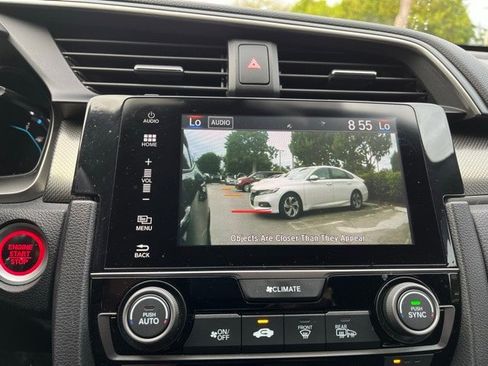 Used 2018 Honda Civic EX image 9