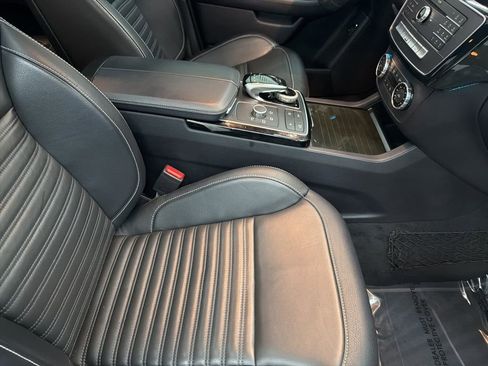 Used 2018 Mercedes-Benz GLE 43 AMG 4MATIC image 30