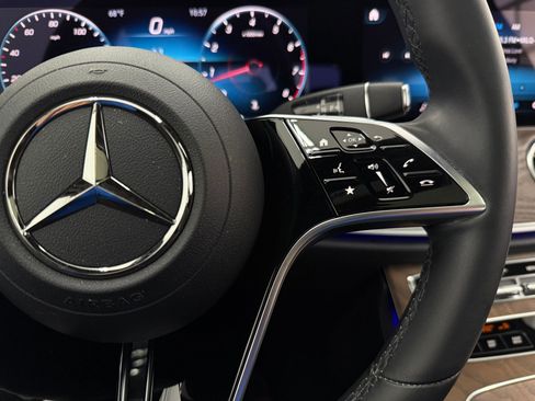 Used 2022 Mercedes-Benz E 350 Sedan image 25