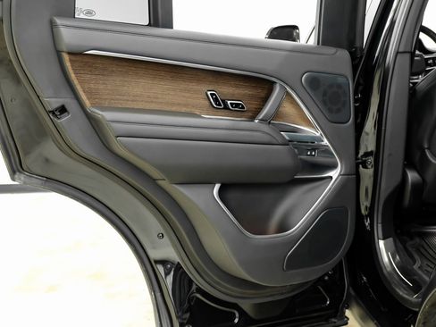 Used 2023 Land Rover Range Rover Autobiography image 46