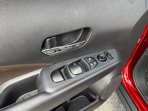 Used 2023 Nissan Kicks SR FWD image 21