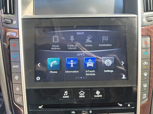 Used 2018 INFINITI Q50 Luxe w/ Essential Package (3.0T Luxe) AWD/4WD image 38
