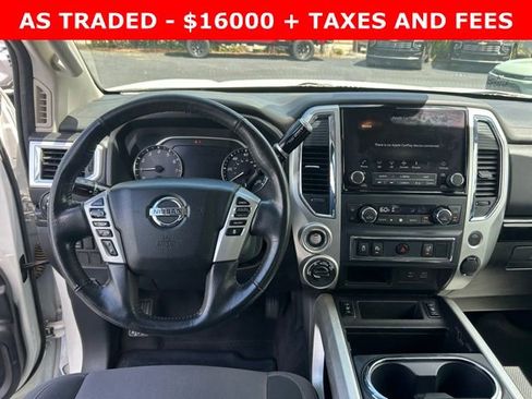 Used 2021 Nissan Titan SV w/ SV Convenience Package AWD/4WD image 17