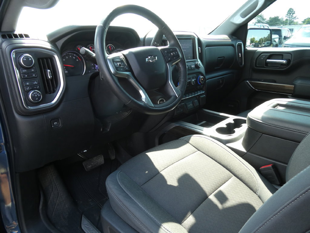 Used 2019 Chevrolet Silverado 1500 LT Trail Boss AWD/4WD image 23