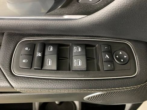 Used 2023 RAM 1500 Laramie AWD/4WD image 30