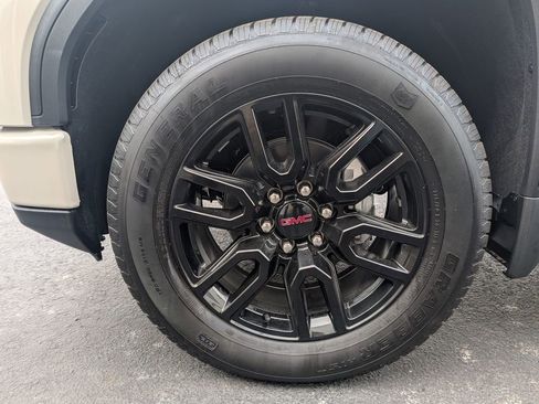 New 2026 GMC Sierra 1500 Pro w/ Graphite Edition AWD/4WD image 7