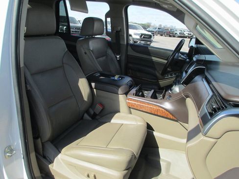 Used 2020 Chevrolet Tahoe Premier image 23