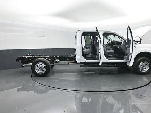 New 2026 Ford F350 XL image 40