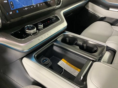New 2026 Ford Expedition Platinum w/ Platinum Ultimate Package AWD/4WD image 20
