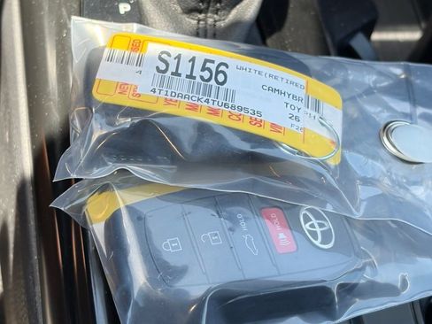 Used 2026 Toyota Camry LE FWD image 13