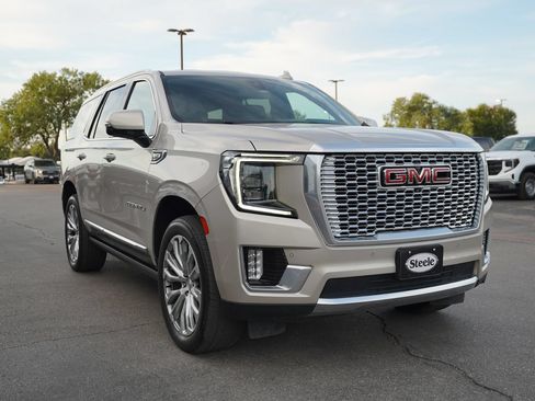 Used 2022 GMC Yukon Denali w/ Max Trailering Package RWD image 3