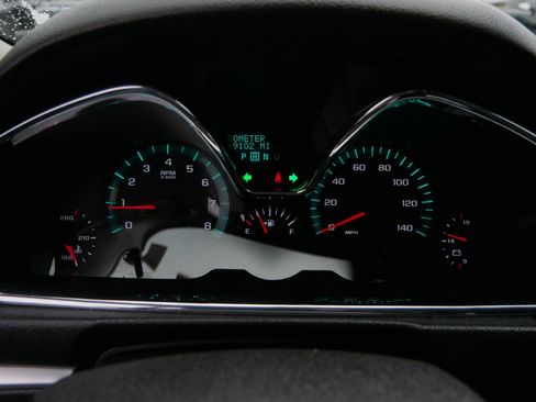 Used 2015 Chevrolet Traverse LT image 35