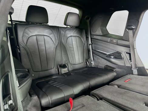 Used 2019 BMW X7 xDrive50i w/ M Sport Package image 37