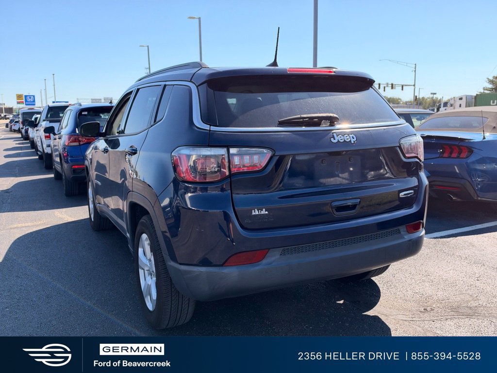 Used 2019 Jeep Compass Latitude FWD image 2