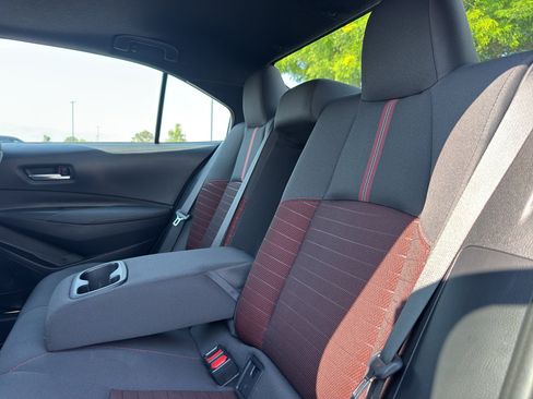 Certified 2025 Toyota Corolla SE w/ SE Premium Package FWD image 8
