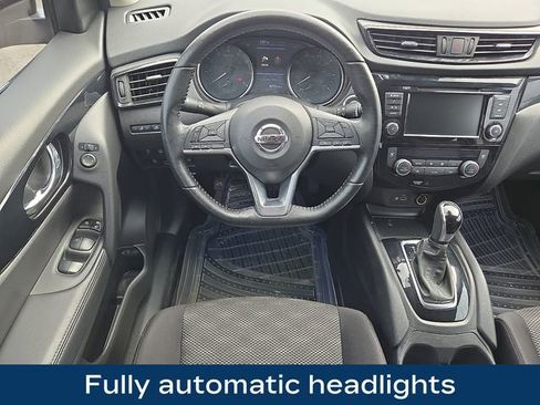 Used 2019 Nissan Rogue Sport SV w/ All-Weather Package image 15