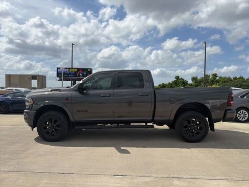 Used 2020 RAM 2500 Laramie image 6