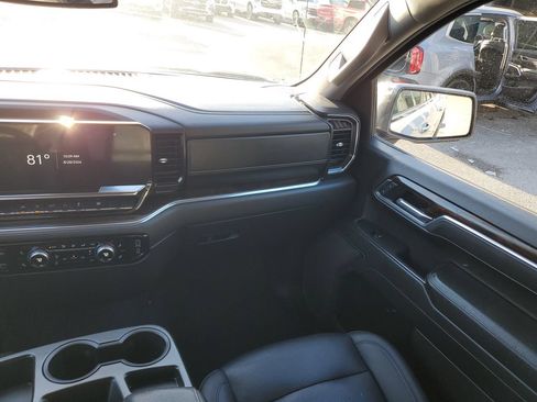 Used 2025 GMC Sierra 1500 SLT RWD image 15
