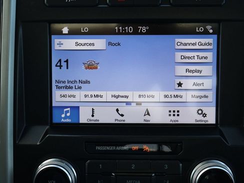 Used 2019 Ford F150 Lariat w/ Equipment Group 502A Luxury AWD/4WD image 11