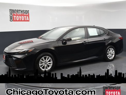 Used 2025 Toyota Camry LE FWD image 1
