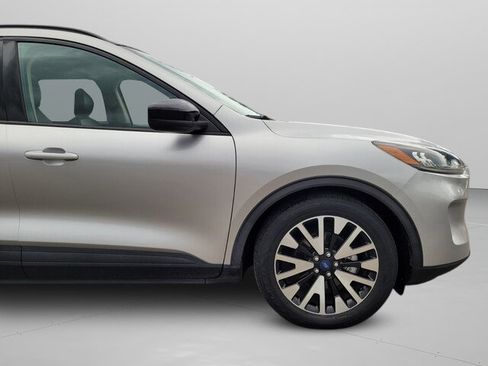 Used 2020 Ford Escape SE Sport image 30