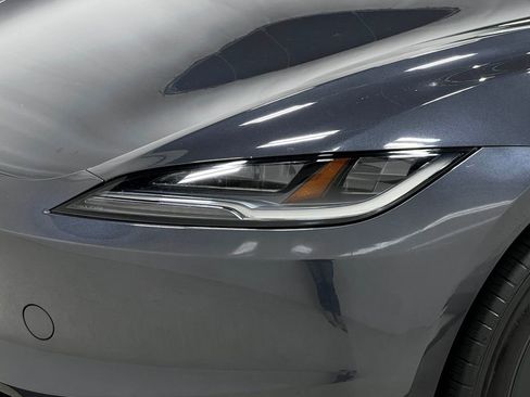 Used 2024 Tesla Model 3 Standard Range RWD image 33