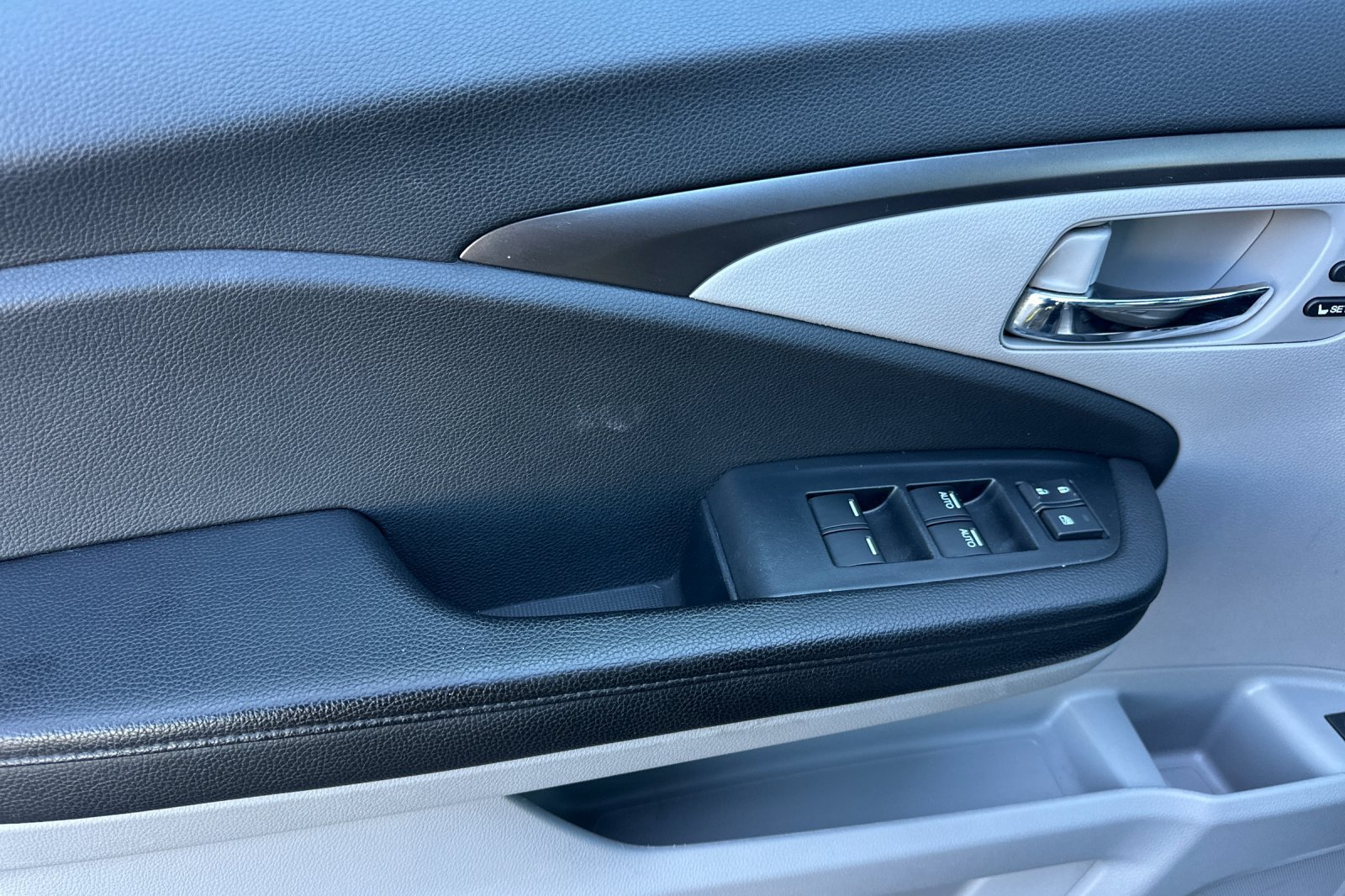 Used 2022 Honda Pilot Special Edition image 10