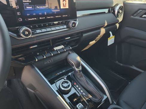 New 2026 Chevrolet Colorado Z71 w/ Technology Package image 15