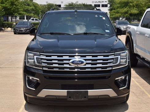 Used 2018 Ford Expedition Limited w/ Equipment Group 302A RWD image 3