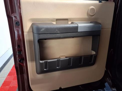 Used 2016 Ford F250 Lariat w/ Chrome Package image 15