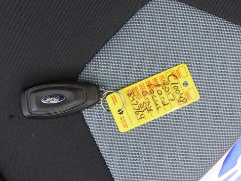 Used 2017 Ford Focus ST FWD image 37