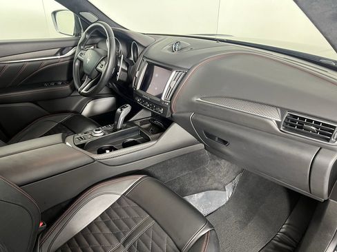 Used 2019 Maserati Levante Trofeo image 20