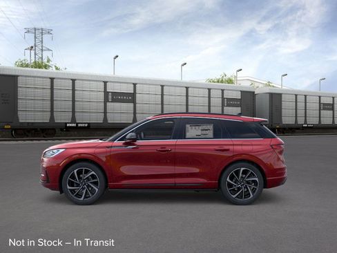 New 2026 Lincoln Corsair Grand Touring image 3